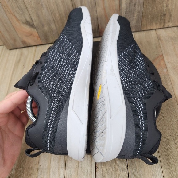 Womens Hylete circuit II size 8 Black Athletic Fitness Trainers Vibram Shoes - Picture 5 of 8